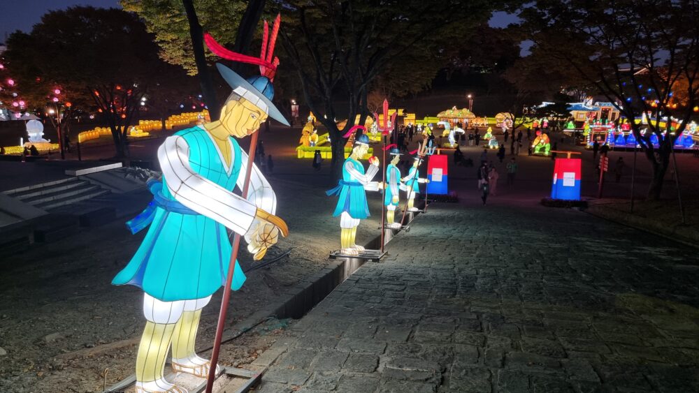 韓国伝統祭り晋州南江流灯祭