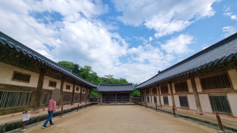 海印寺蔵経板殿の外観